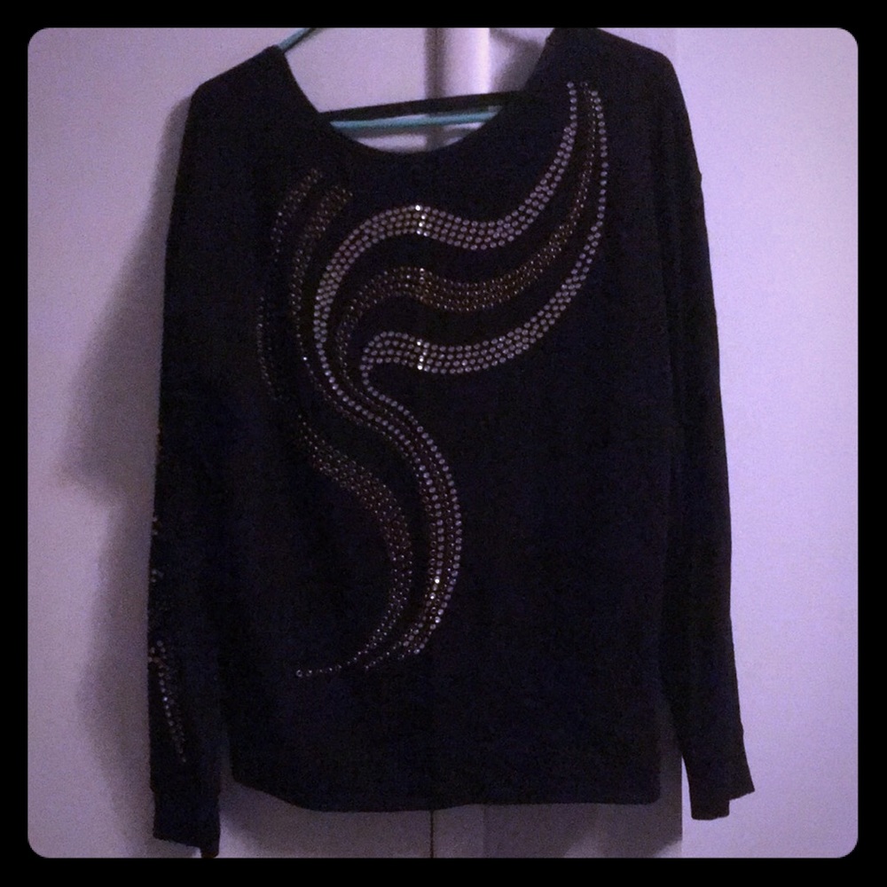 Never been used. Good condition Zara black sweater